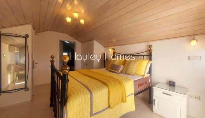 Image No.14-5 Bed Villa for sale