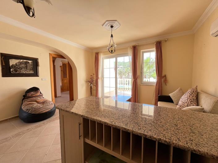 Image No.6-4 Bed Apartment for sale