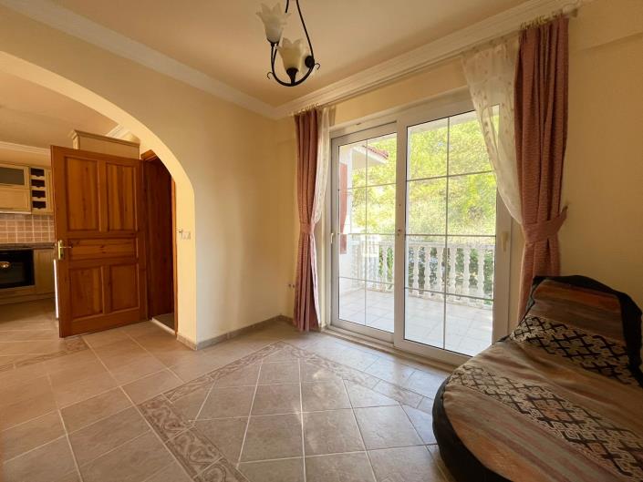 Image No.19-4 Bed Apartment for sale