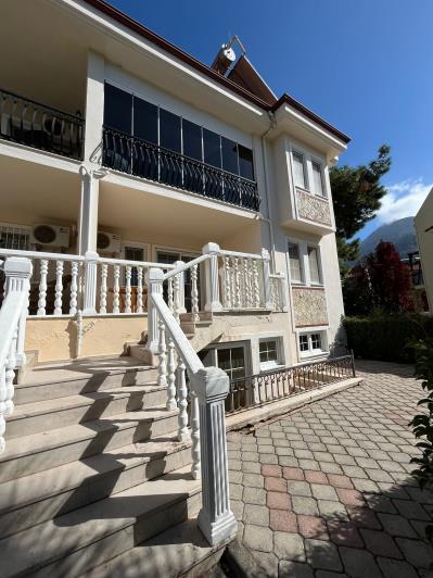 Image No.35-4 Bed Apartment for sale