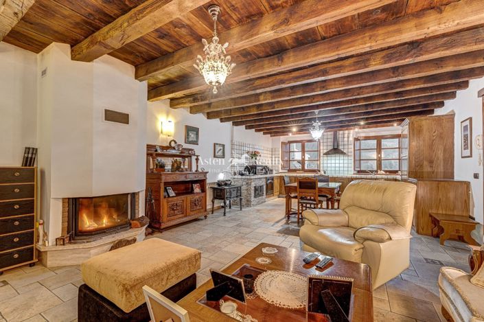 Image No.19-4 Bed House for sale