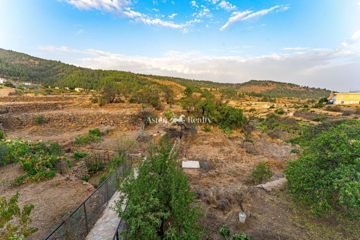 Image No.23-4 Bed House for sale