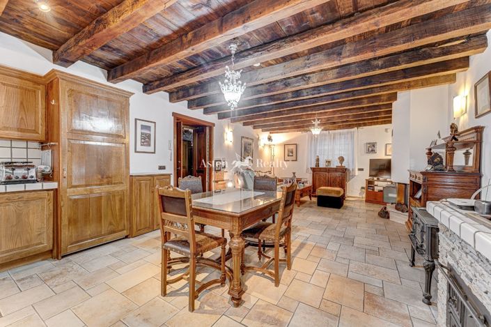 Image No.26-4 Bed House for sale