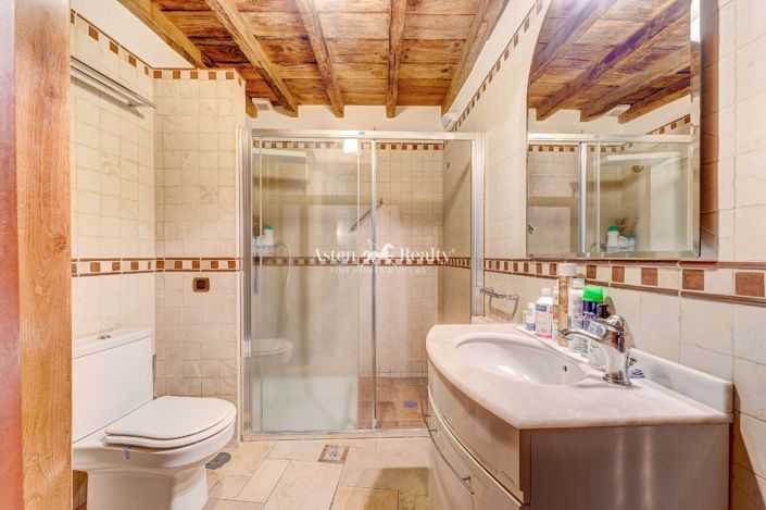 Image No.27-4 Bed House for sale