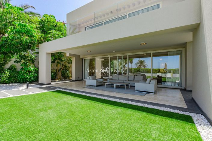 Image No.18-5 Bed Villa for sale