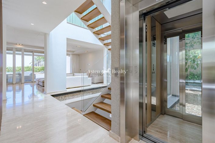 Image No.35-5 Bed Villa for sale