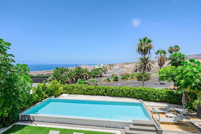 Image No.43-5 Bed Villa for sale