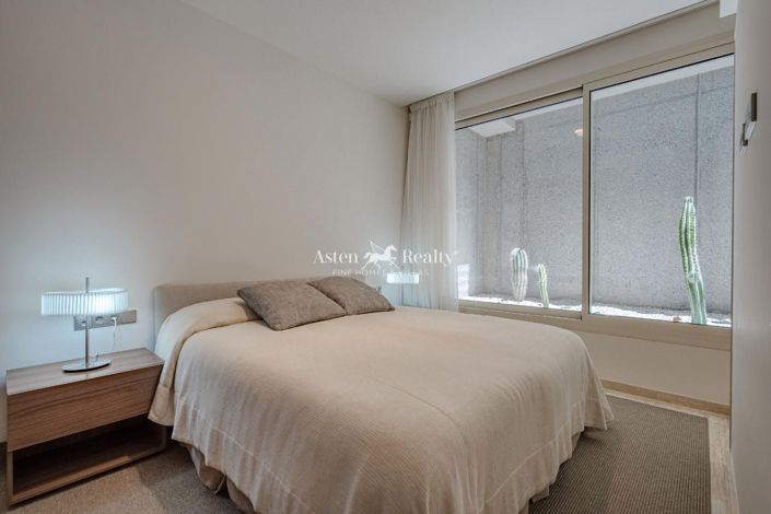 Image No.44-5 Bed Villa for sale