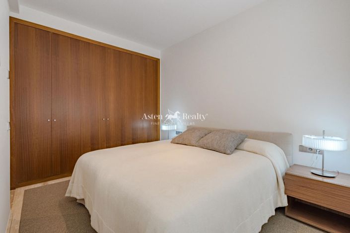 Image No.45-5 Bed Villa for sale