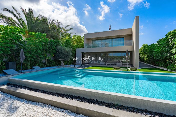 Image No.8-5 Bed Villa for sale