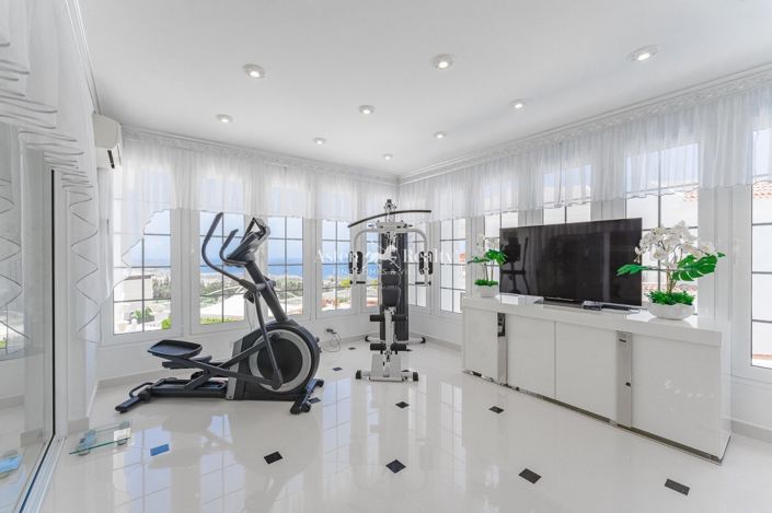 Image No.19-6 Bed Villa for sale