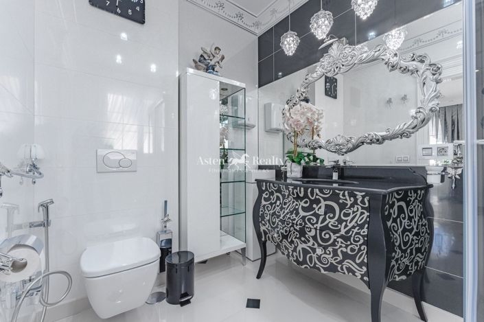 Image No.40-6 Bed Villa for sale