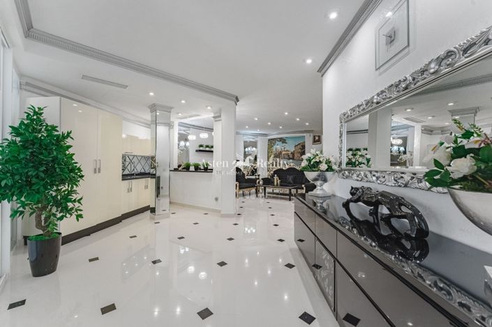 Image No.48-6 Bed Villa for sale