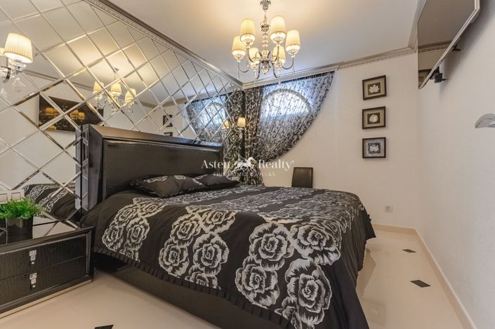 Image No.53-6 Bed Villa for sale