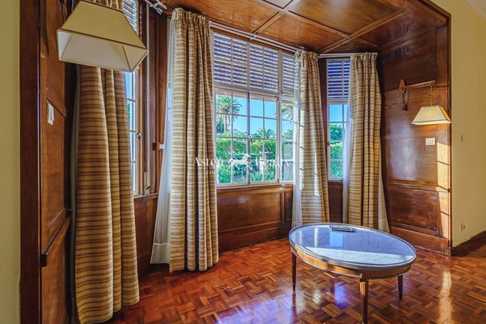 Image No.14-8 Bed Villa for sale