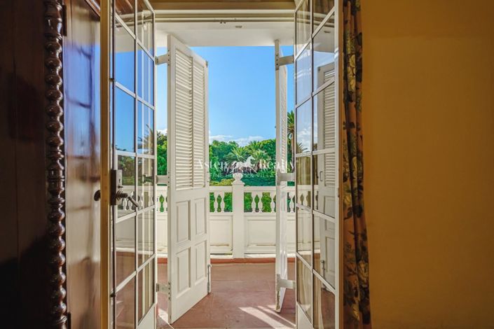 Image No.26-8 Bed Villa for sale