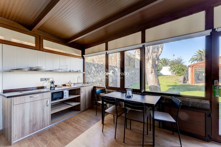 Image No.29-20 Bed Property for sale