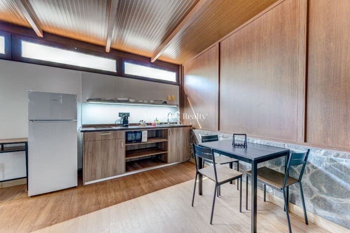 Image No.39-20 Bed Property for sale