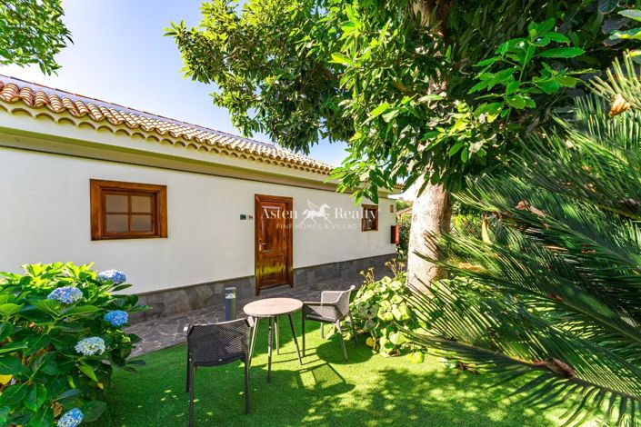 Image No.41-20 Bed Property for sale