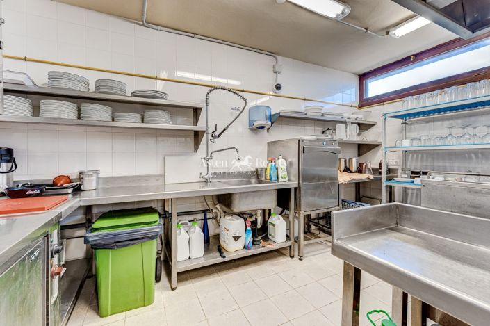 Image No.49-20 Bed Property for sale