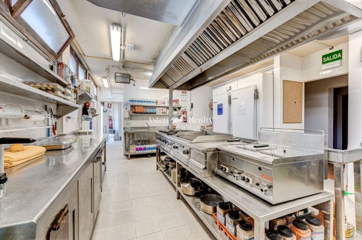 Image No.50-20 Bed Property for sale