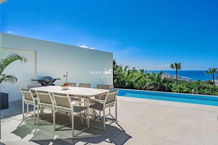 Image No.1-3 Bed Villa for sale