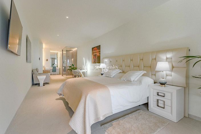 Image No.13-4 Bed Villa for sale