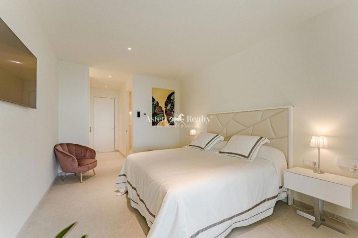 Image No.17-4 Bed Villa for sale