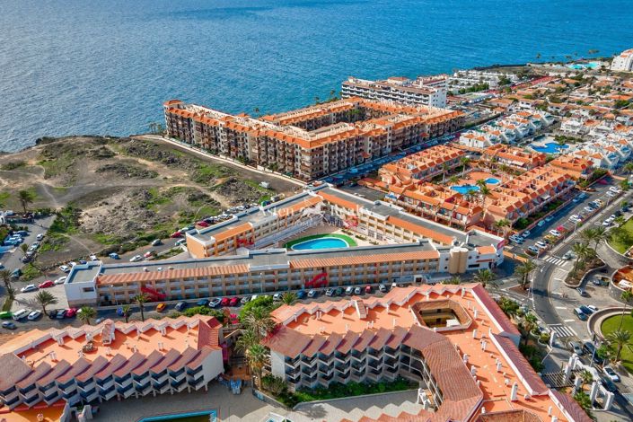 Image No.2-50 Bed Property for sale