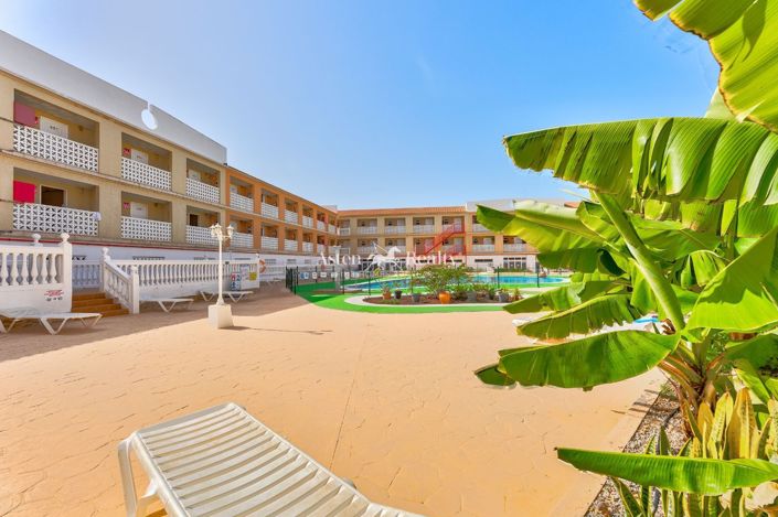 Image No.15-50 Bed Property for sale