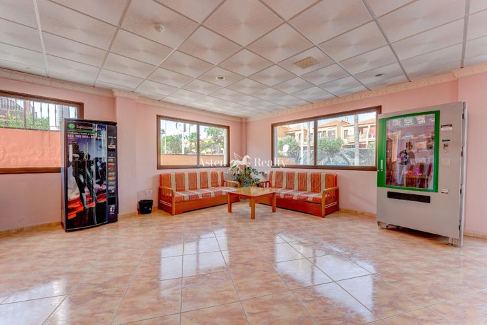 Image No.20-50 Bed Property for sale