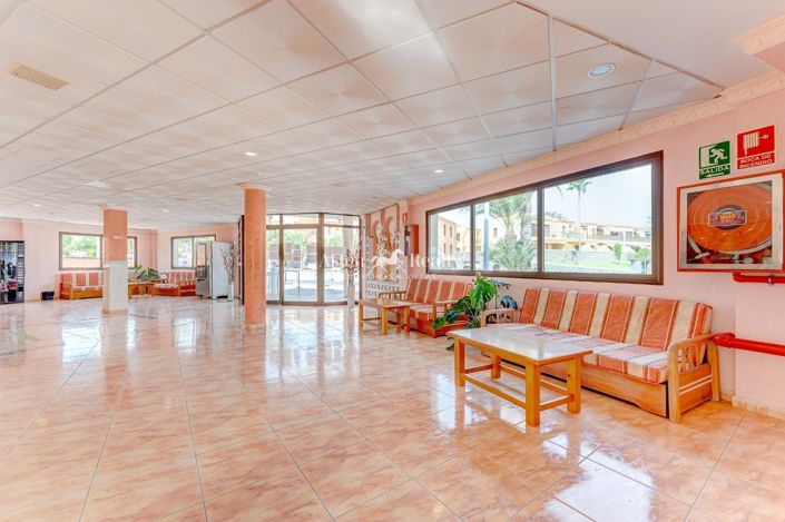 Image No.23-50 Bed Property for sale