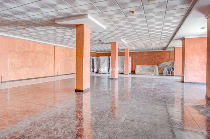 Image No.28-50 Bed Property for sale