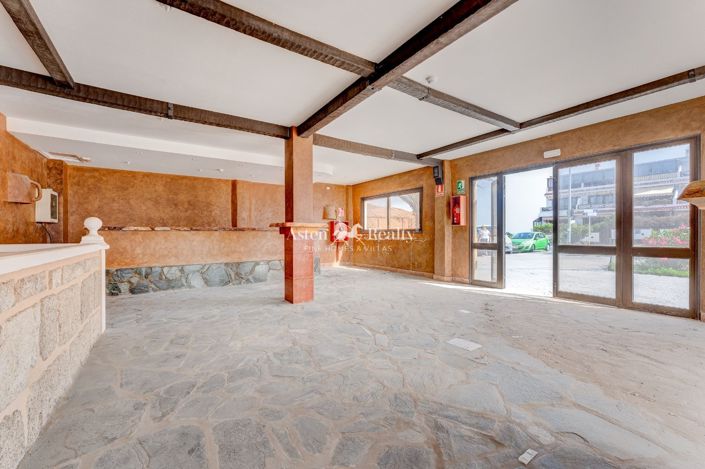 Image No.38-50 Bed Property for sale