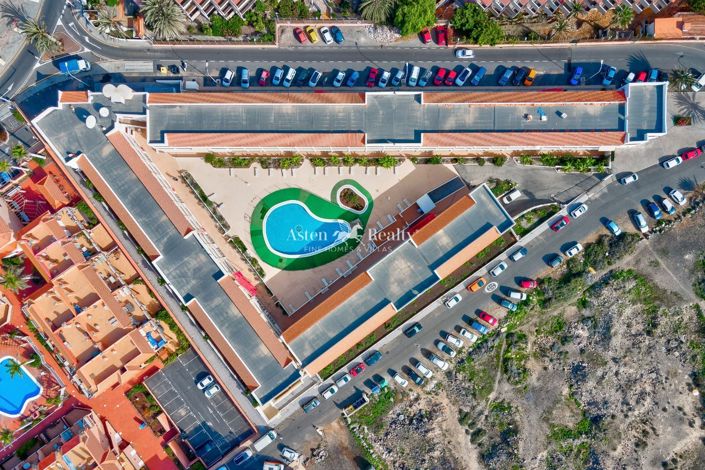 Image No.1-50 Bed Property for sale