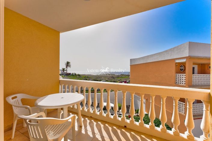 Image No.57-50 Bed Property for sale