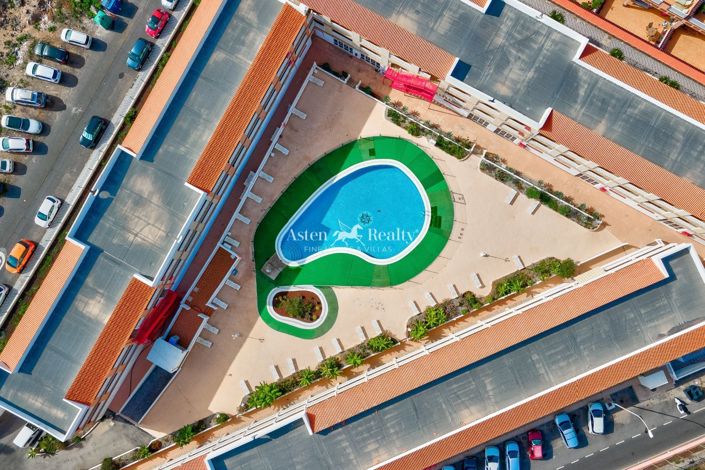 Image No.6-50 Bed Property for sale