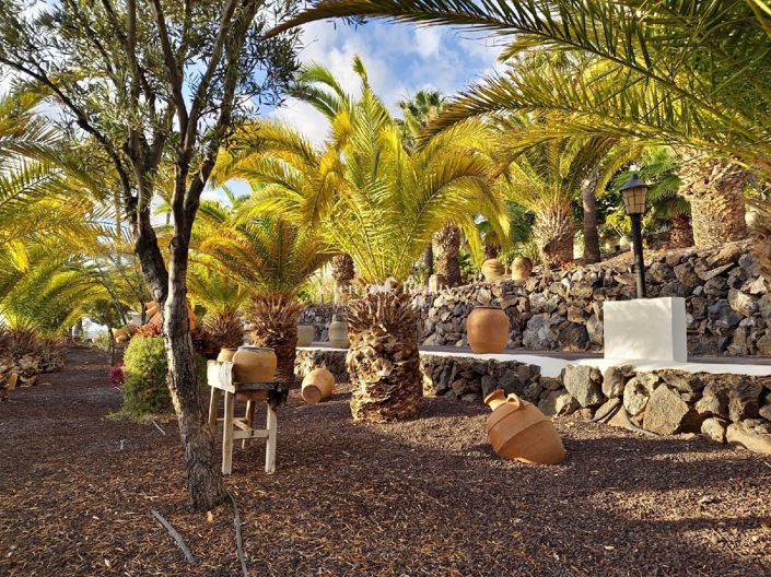 Image No.14-9 Bed Villa for sale