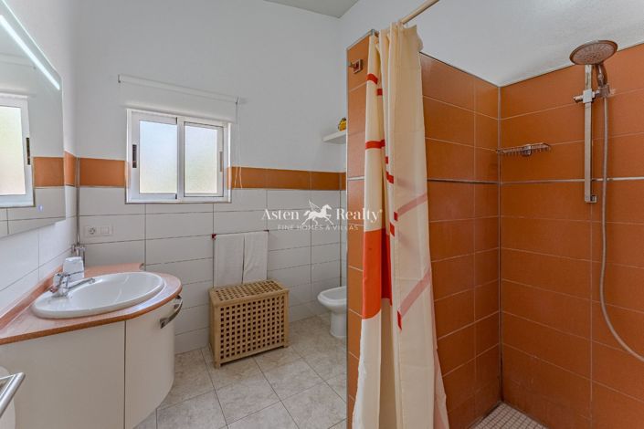 Image No.47-9 Bed Villa for sale