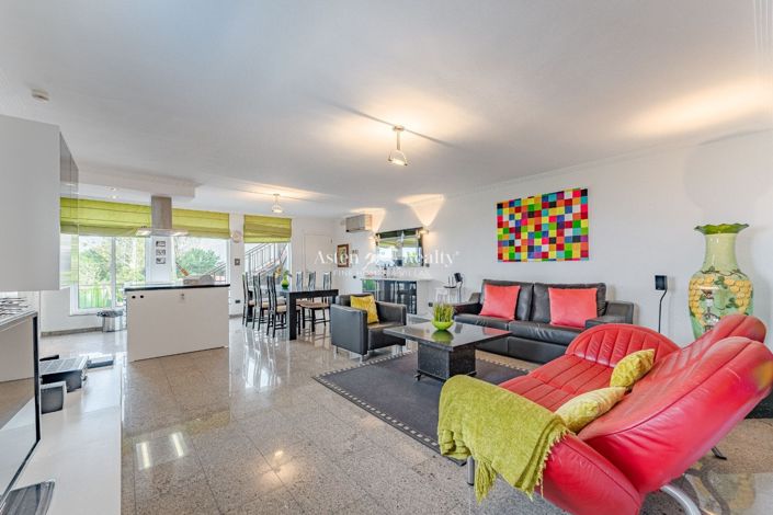 Image No.53-9 Bed Villa for sale