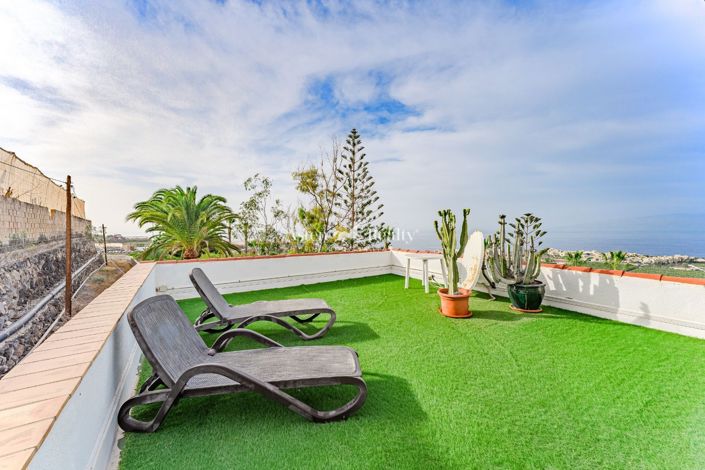 Image No.58-9 Bed Villa for sale