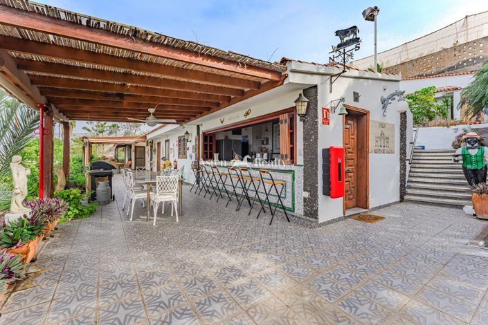 Image No.65-9 Bed Villa for sale