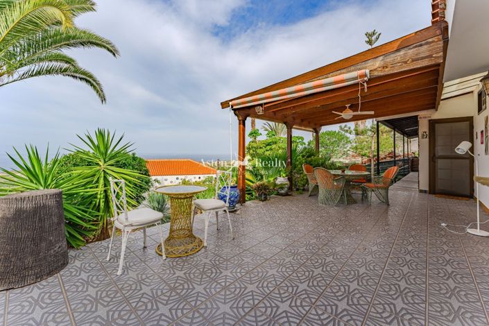 Image No.66-9 Bed Villa for sale