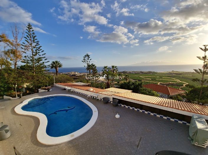 Image No.7-9 Bed Villa for sale