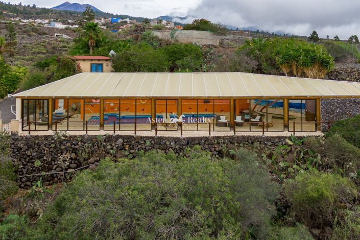 Image No.2-15 Bed Villa for sale