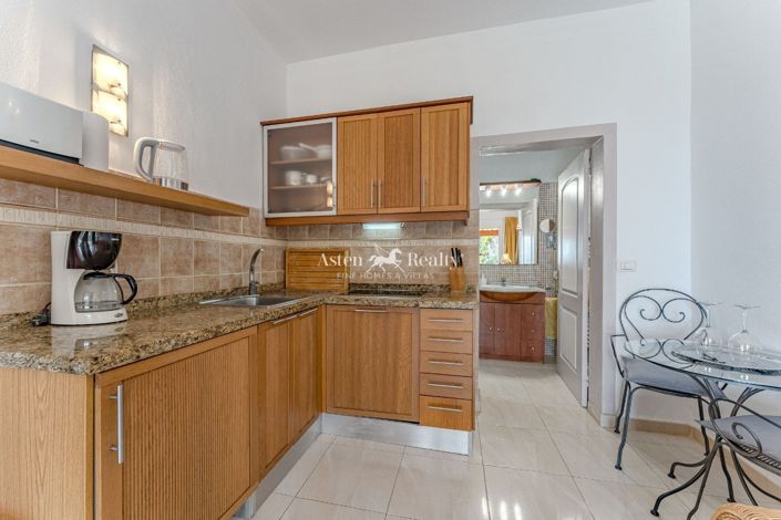 Image No.23-15 Bed Villa for sale