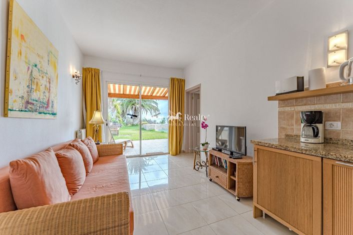 Image No.25-15 Bed Villa for sale