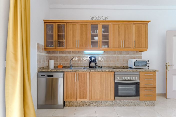 Image No.34-15 Bed Villa for sale