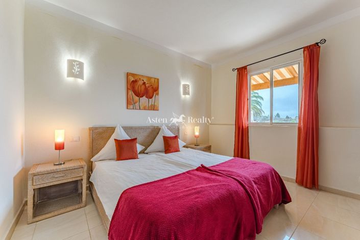 Image No.40-15 Bed Villa for sale