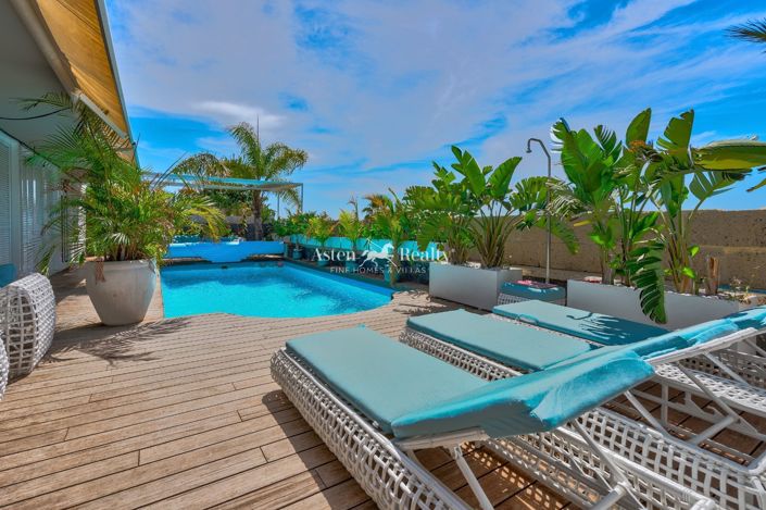 Image No.10-4 Bed Villa for sale